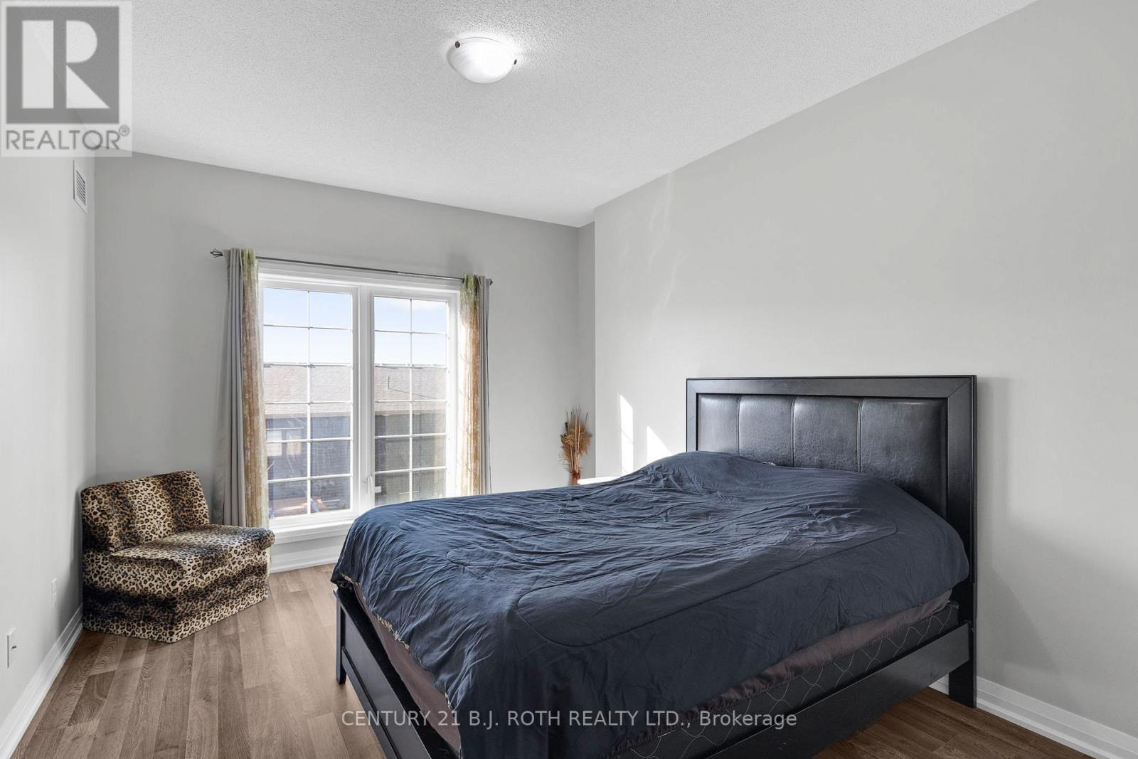 Photo 14 of 204 20 Koda Street, Barrie ON