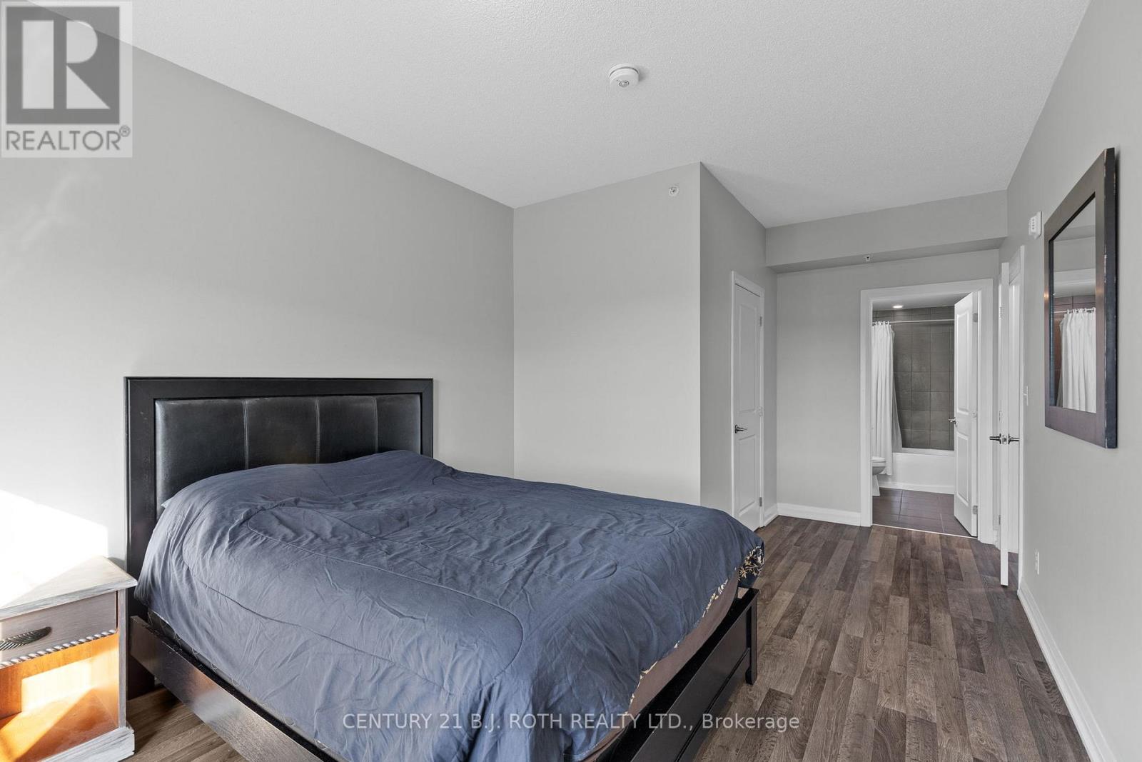 Photo 17 of 204 20 Koda Street, Barrie ON