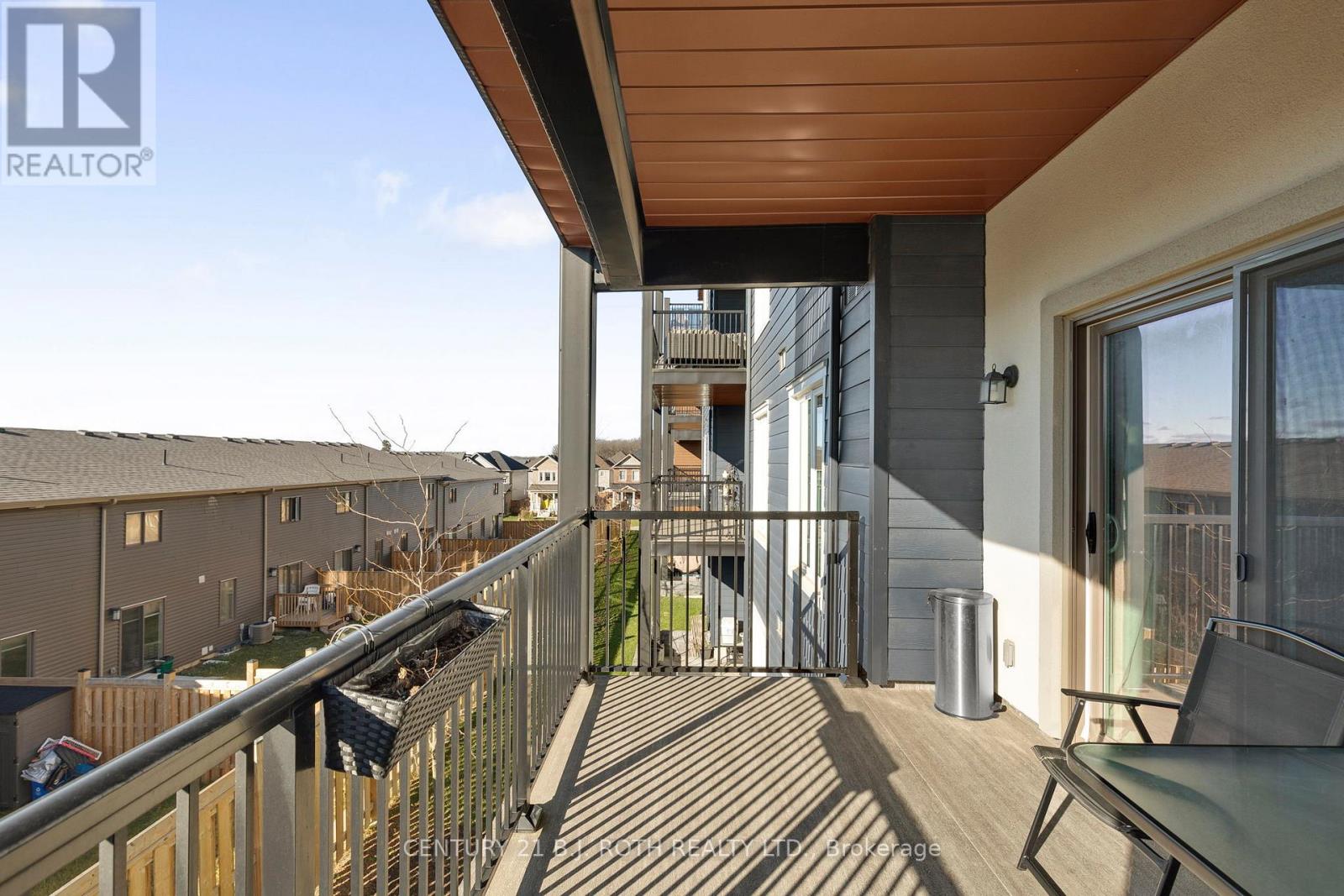 Photo 7 of 204 20 Koda Street, Barrie ON