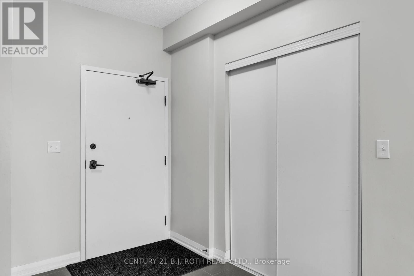 Photo 22 of 204 20 Koda Street, Barrie ON