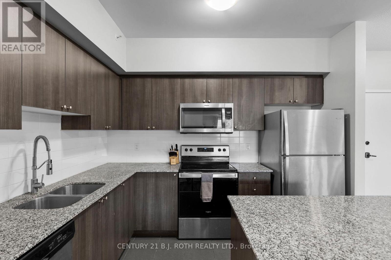 Photo 25 of 204 20 Koda Street, Barrie ON