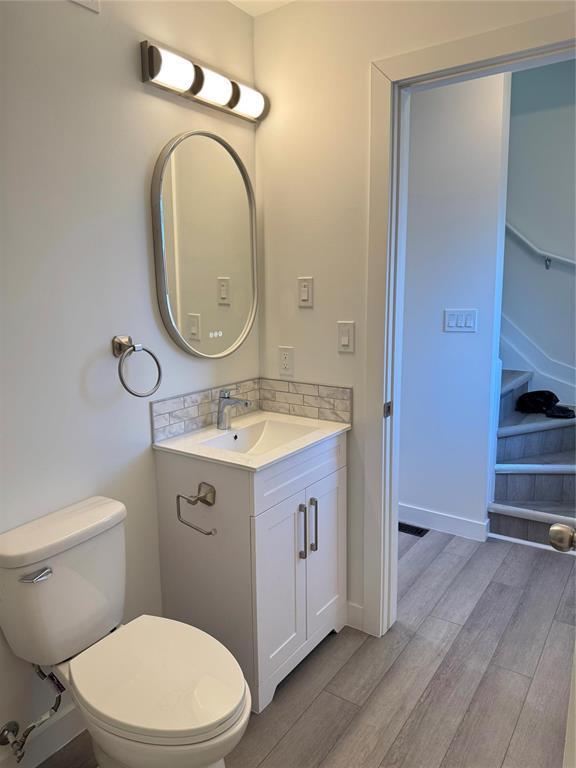 Photo 14 of 850 Ebby Avenue, Winnipeg MB