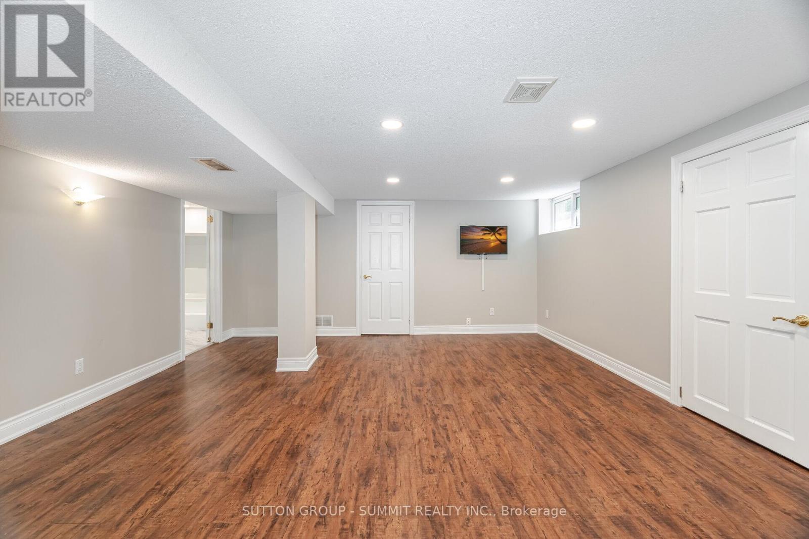 Photo 34 of 1195 Crestdale Road, Mississauga ON
