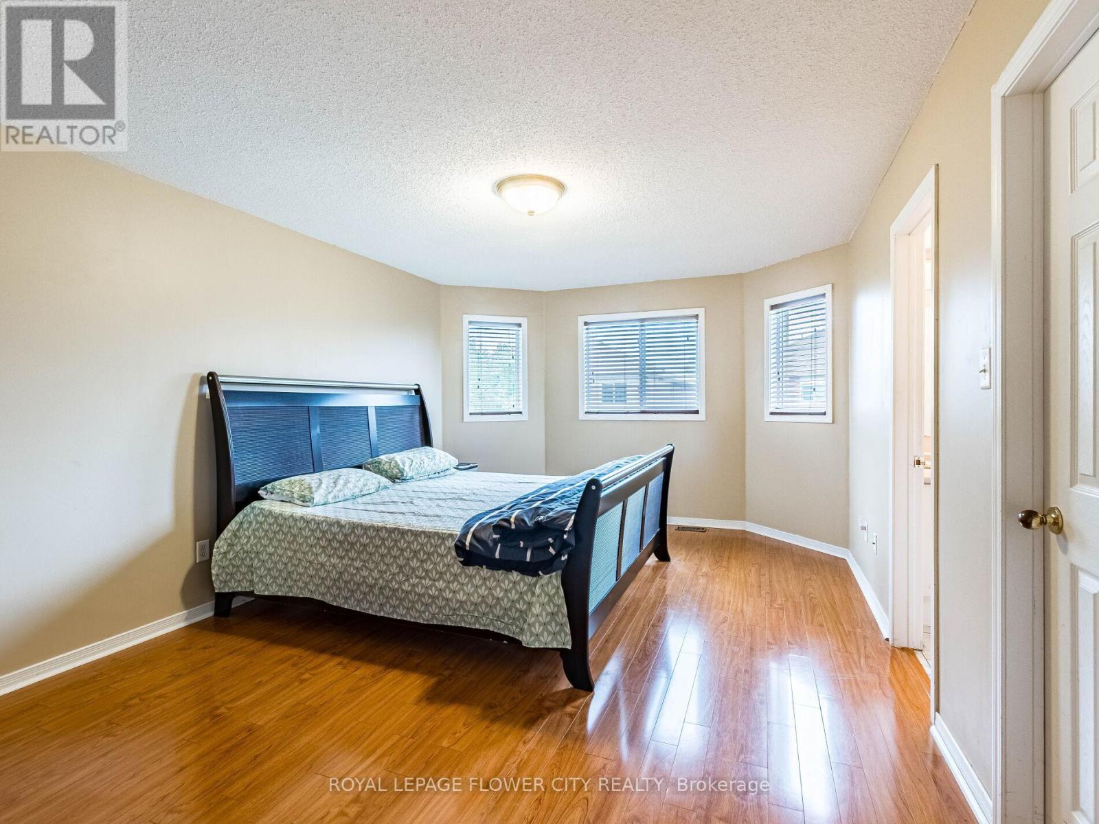 Photo 18 of 58 Pertosa Drive, Brampton ON
