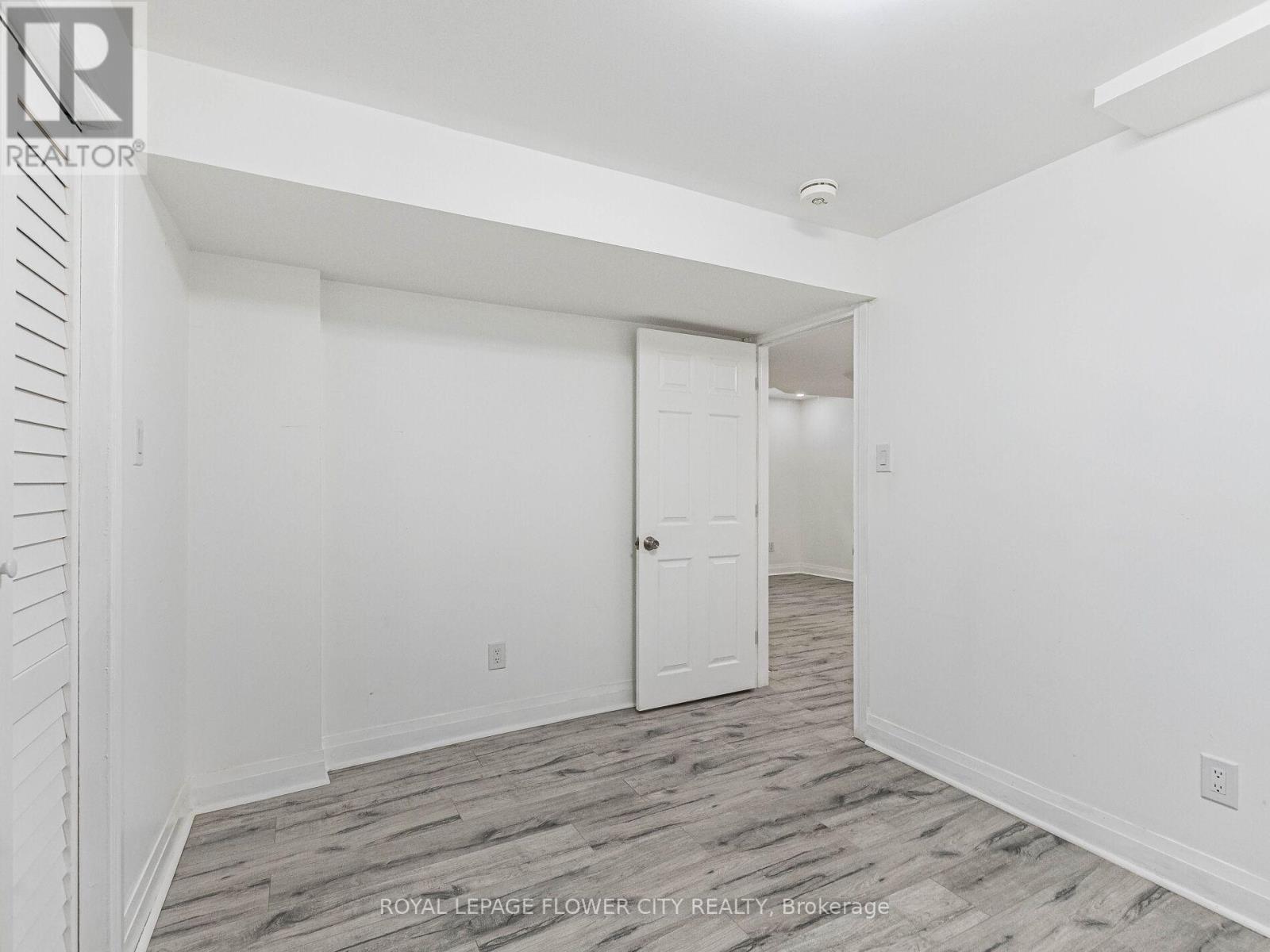 Photo 34 of 58 Pertosa Drive, Brampton ON