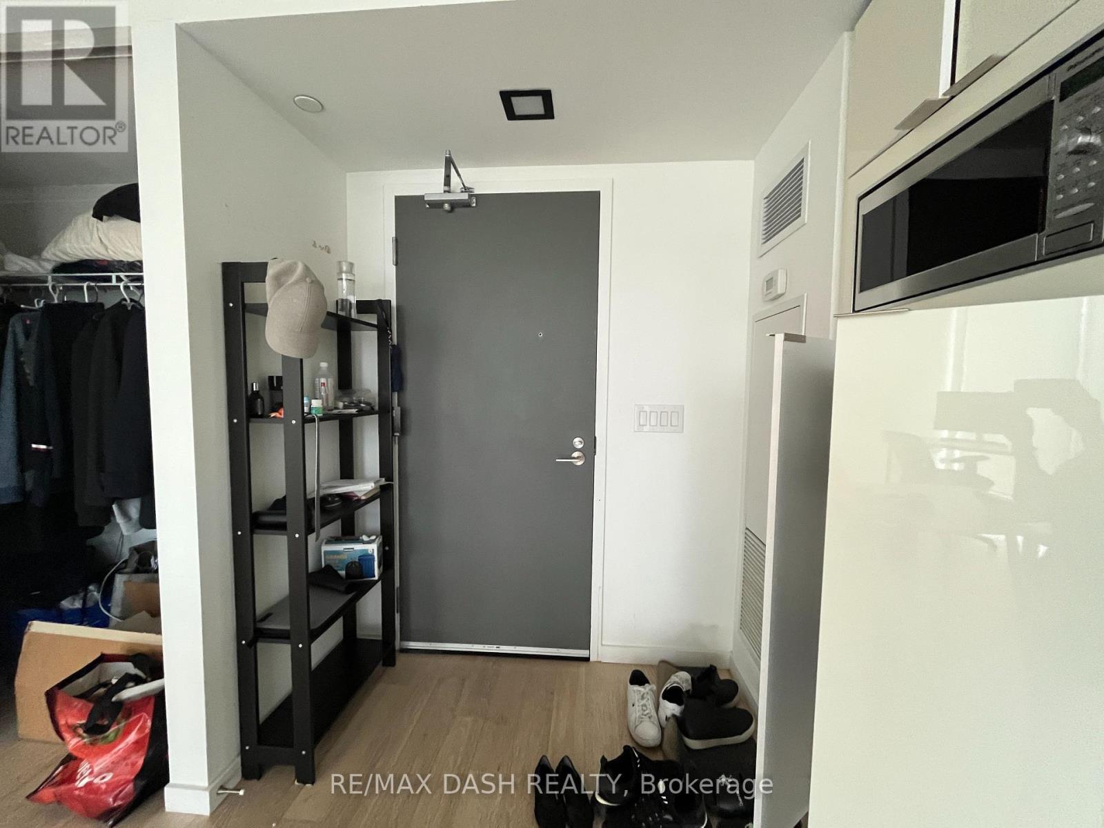 Photo 5 of 1203 170 Bayview Avenue, Toronto ON