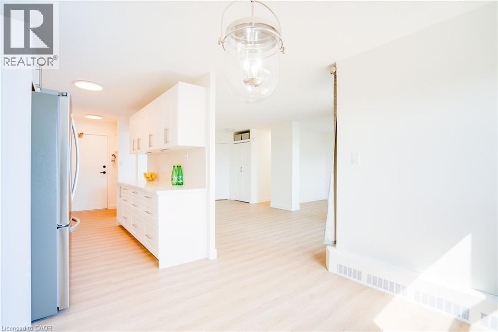 Photo 13 of 90 Ling Road Unit 1410, Scarborough ON
