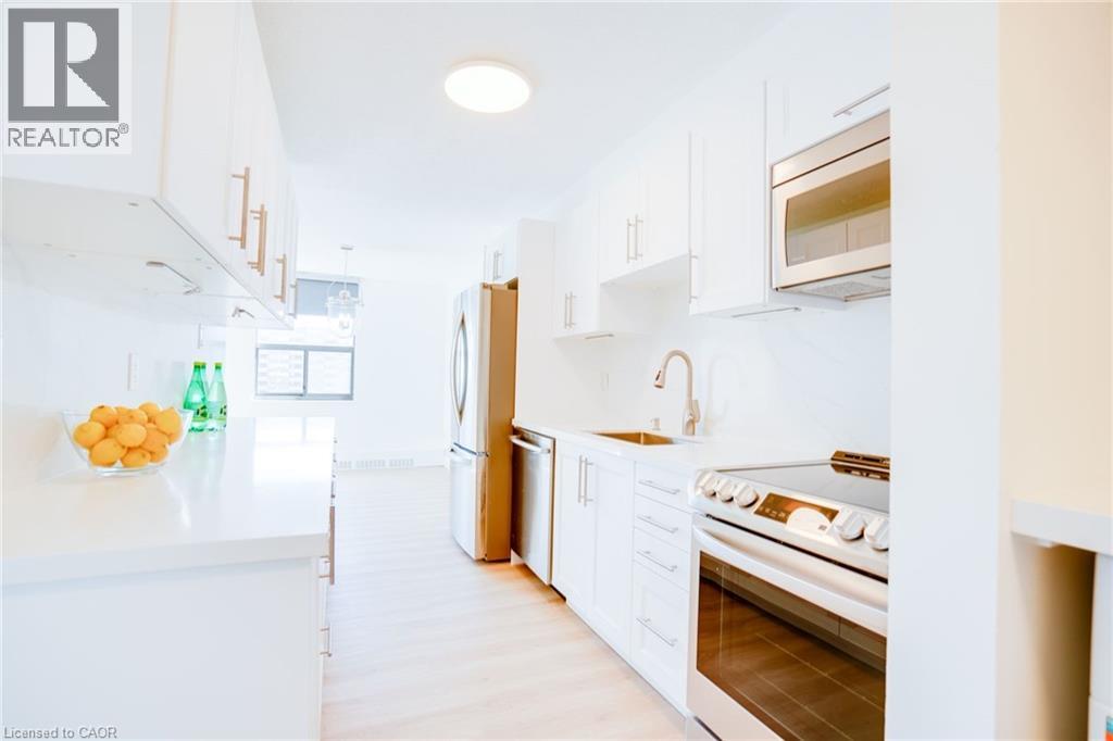 Photo 17 of 90 Ling Road Unit 1410, Scarborough ON
