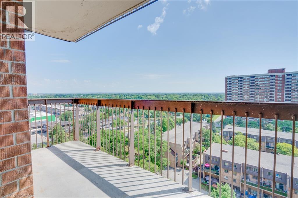 Photo 3 of 90 Ling Road Unit 1410, Scarborough ON