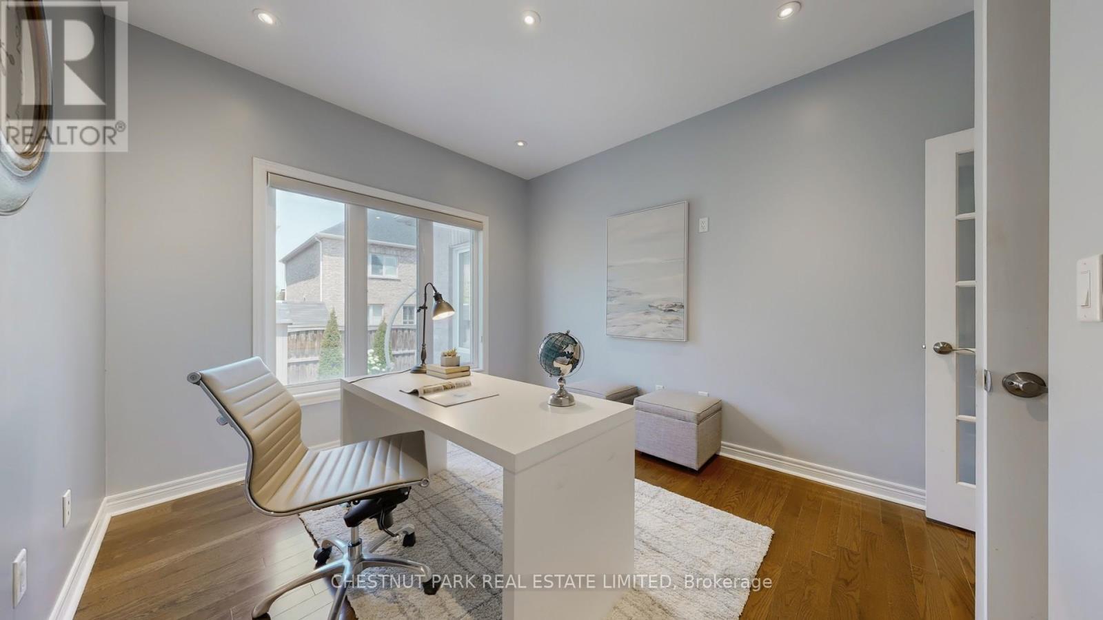 Photo 16 of 32 Arbour Drive, Markham ON