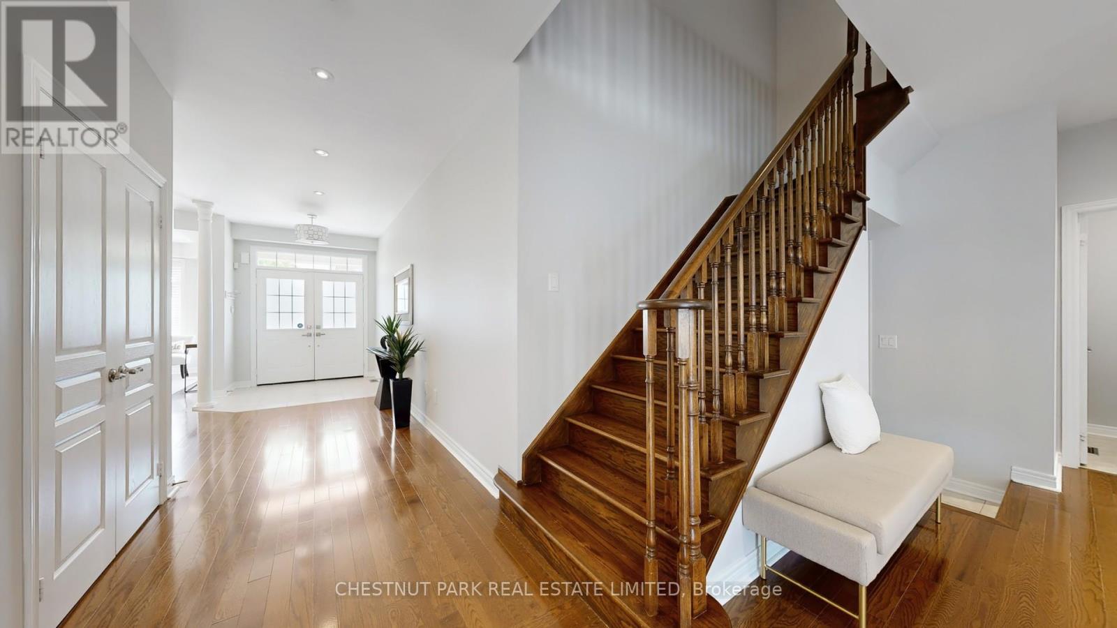 Photo 30 of 32 Arbour Drive, Markham ON