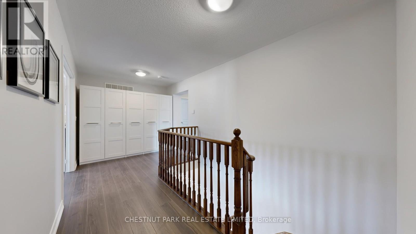 Photo 1 of 32 Arbour Drive, Markham ON