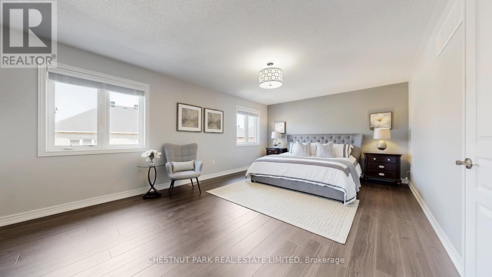 Photo 13 of 32 Arbour Drive, Markham ON