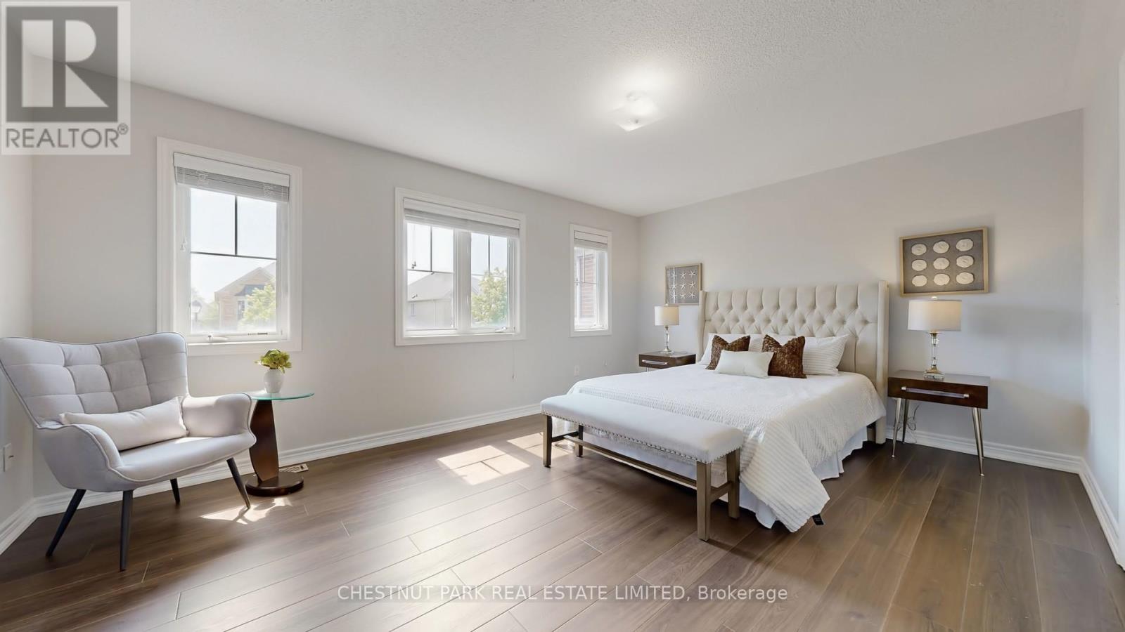 Photo 14 of 32 Arbour Drive, Markham ON