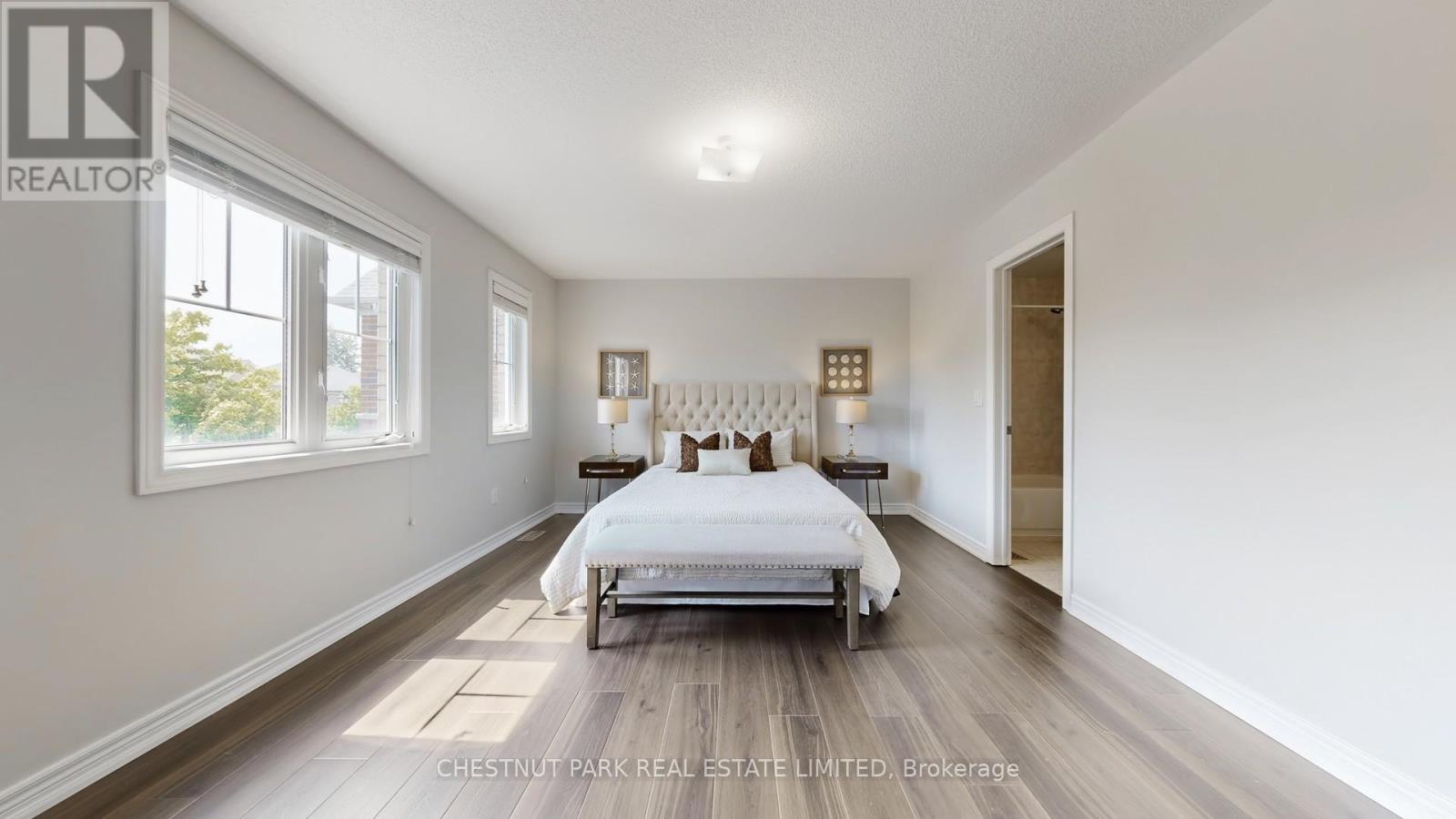Photo 38 of 32 Arbour Drive, Markham ON