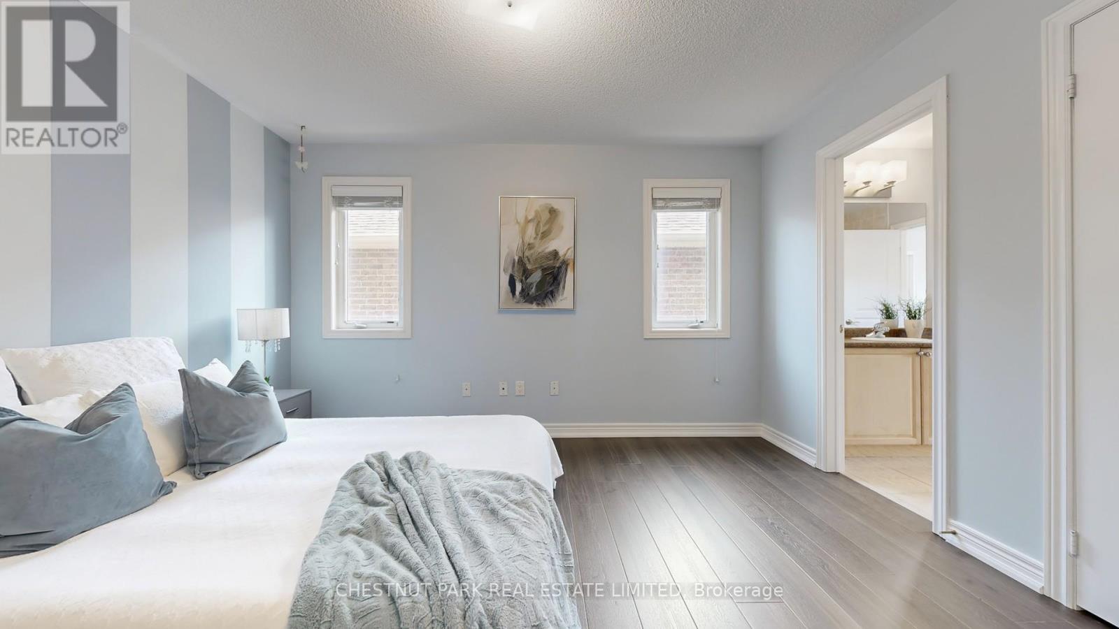 Photo 25 of 32 Arbour Drive, Markham ON