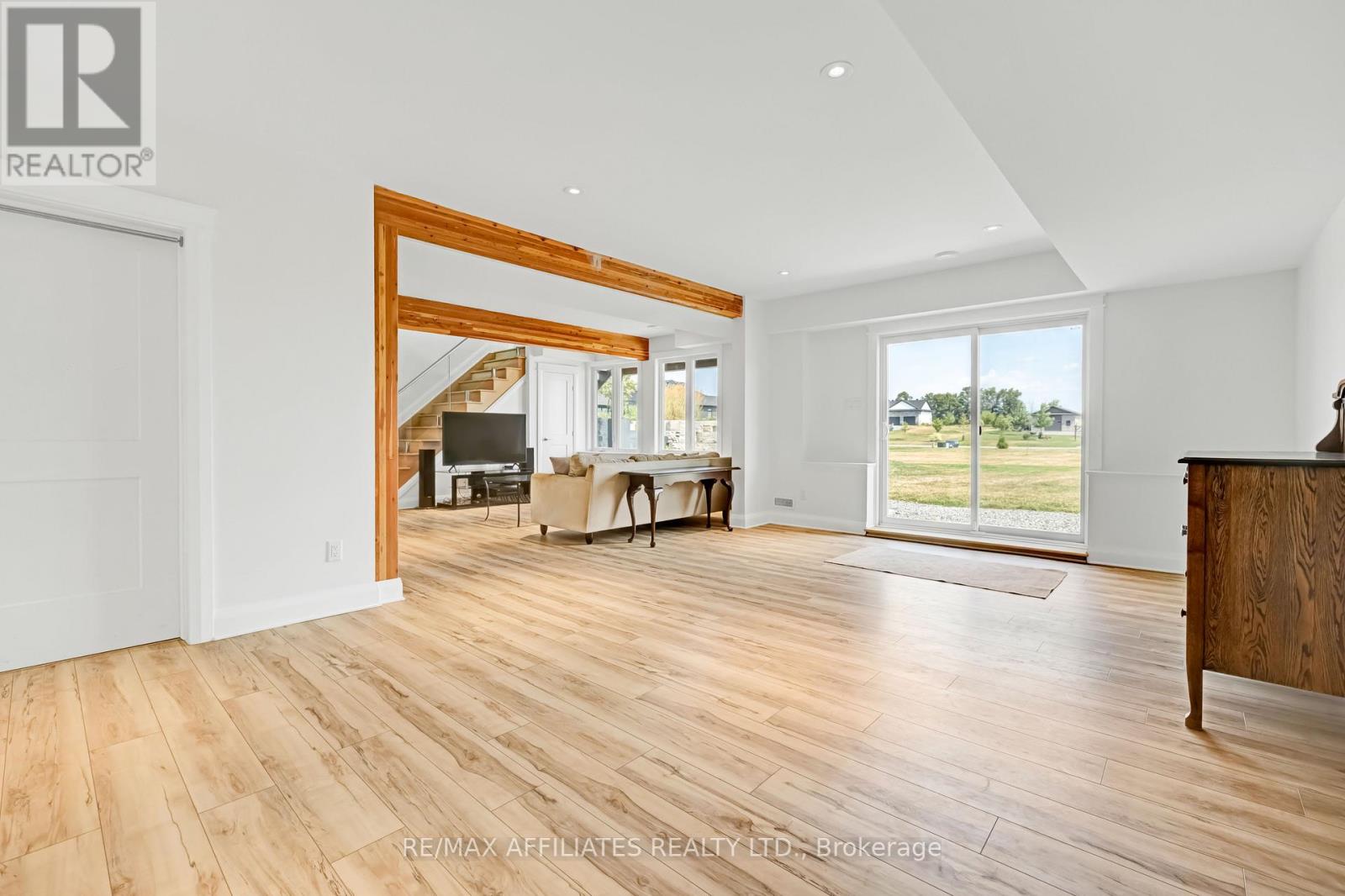 Photo 38 of 205 Westar Farm Way, Ottawa ON
