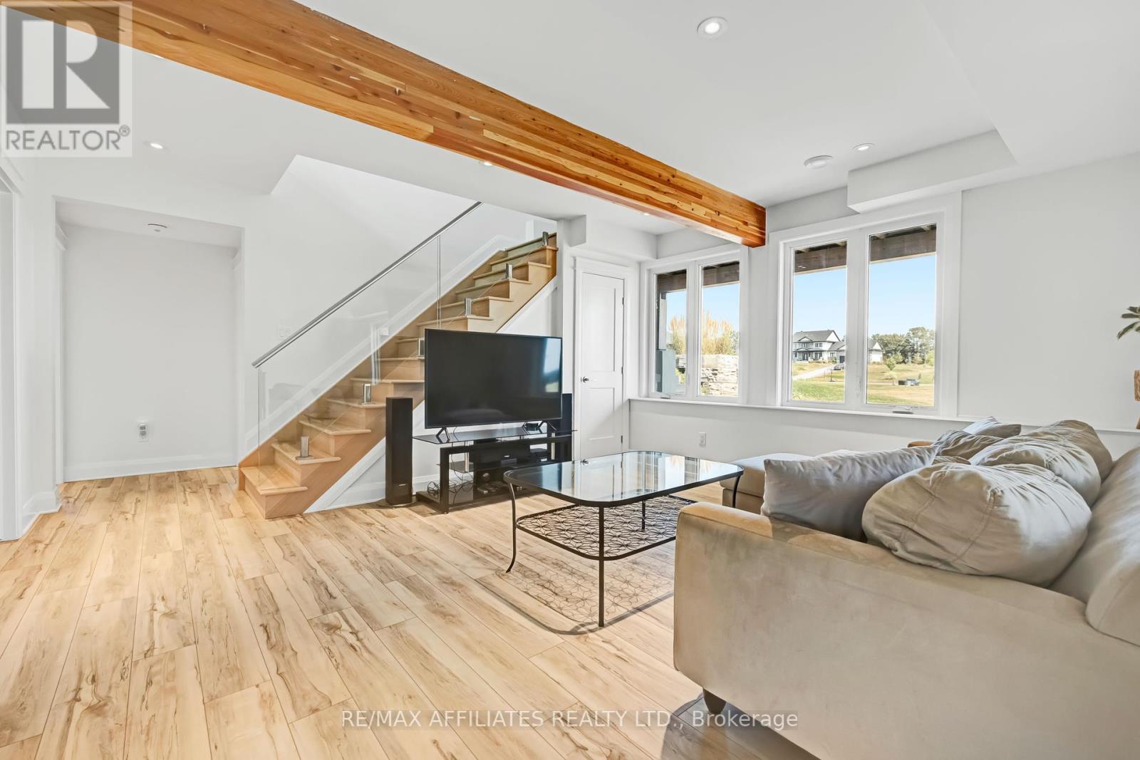 Photo 36 of 205 Westar Farm Way, Ottawa ON