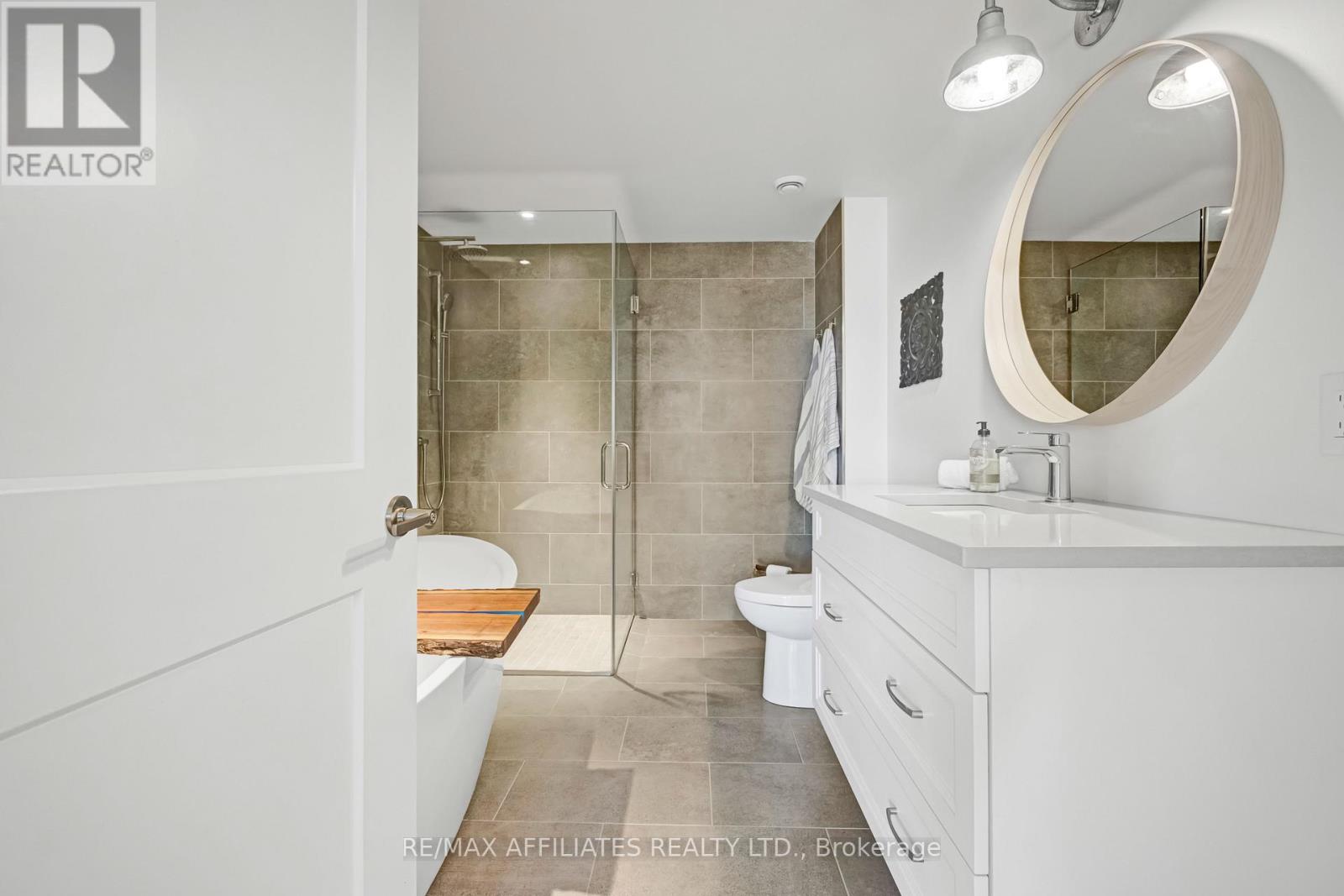 Photo 41 of 205 Westar Farm Way, Ottawa ON