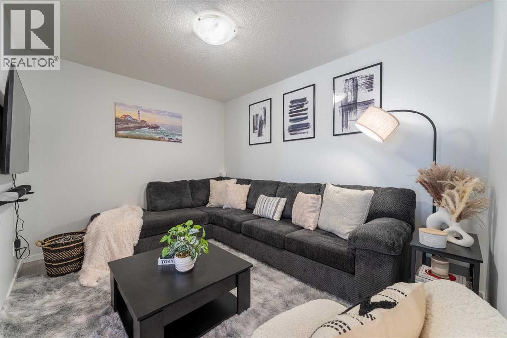 Photo 11 of 315 Windbury Road Sw, Airdrie AB