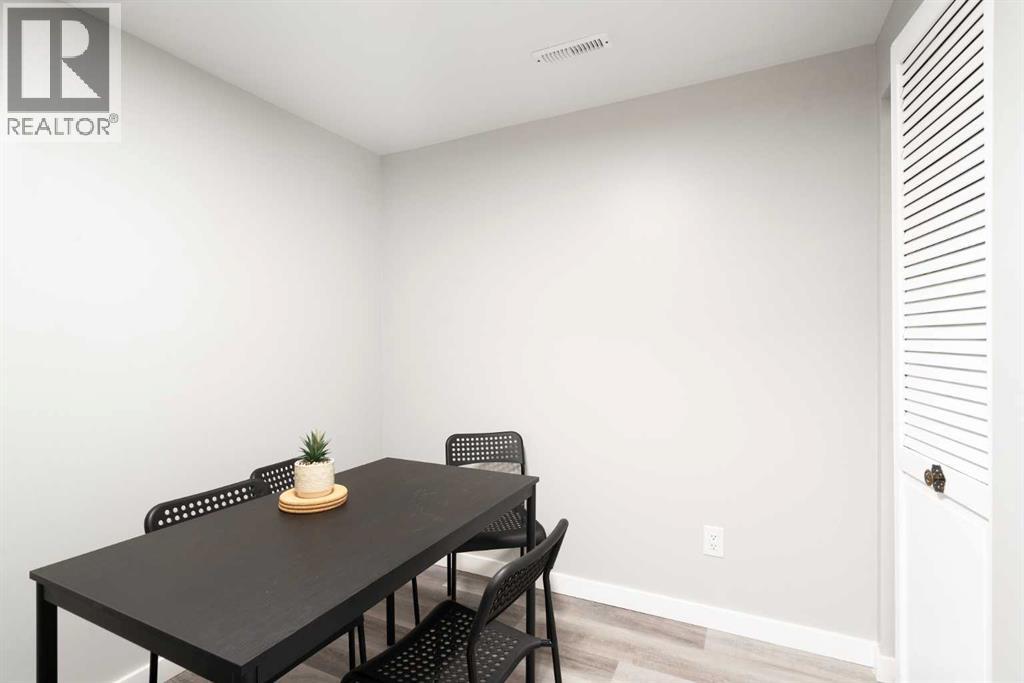 Single Family House 4 Level for Sale in  Rundlelawn Road NE Rundle Calgary 