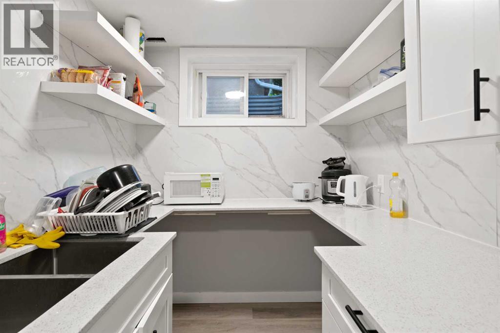 Single Family House 4 Level for Sale in  Rundlelawn Road NE Rundle Calgary 