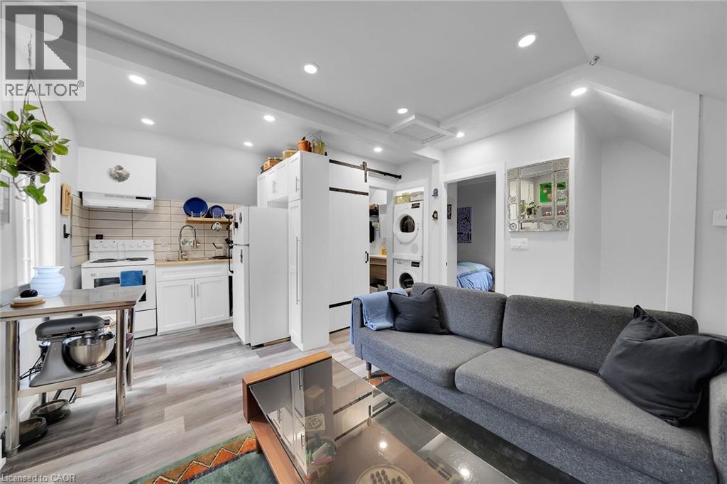 Photo 4 of 173 Harmony Avenue, Hamilton ON
