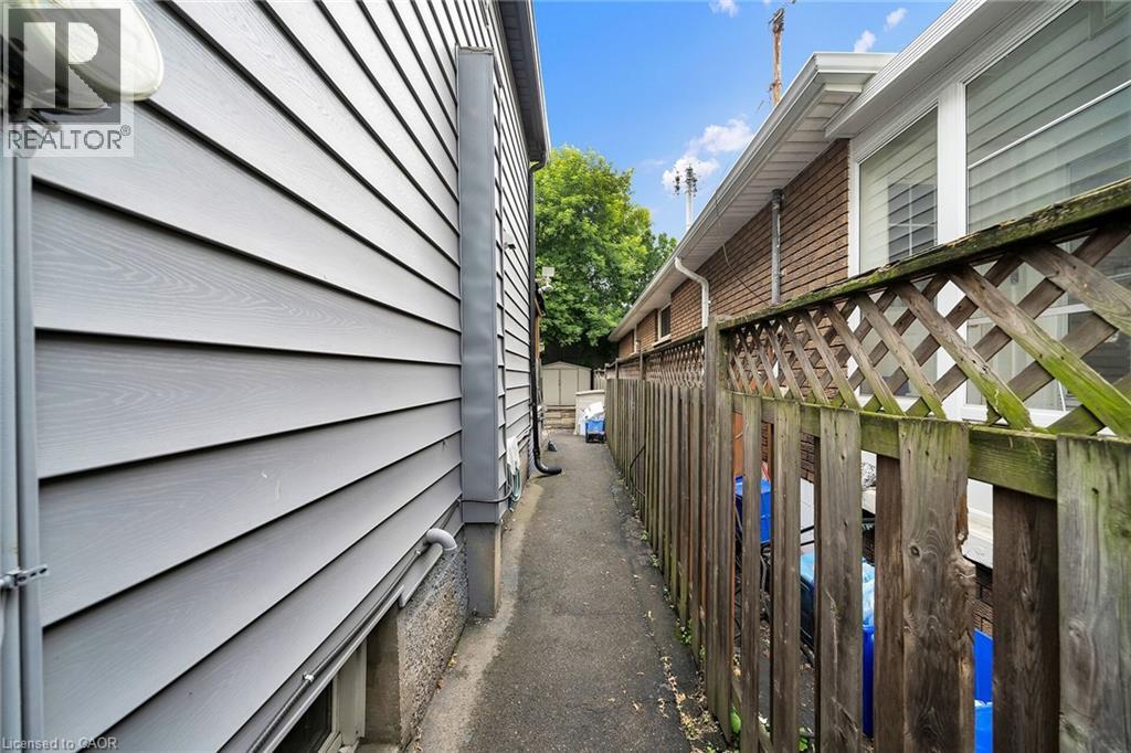 Photo 7 of 173 Harmony Avenue, Hamilton ON