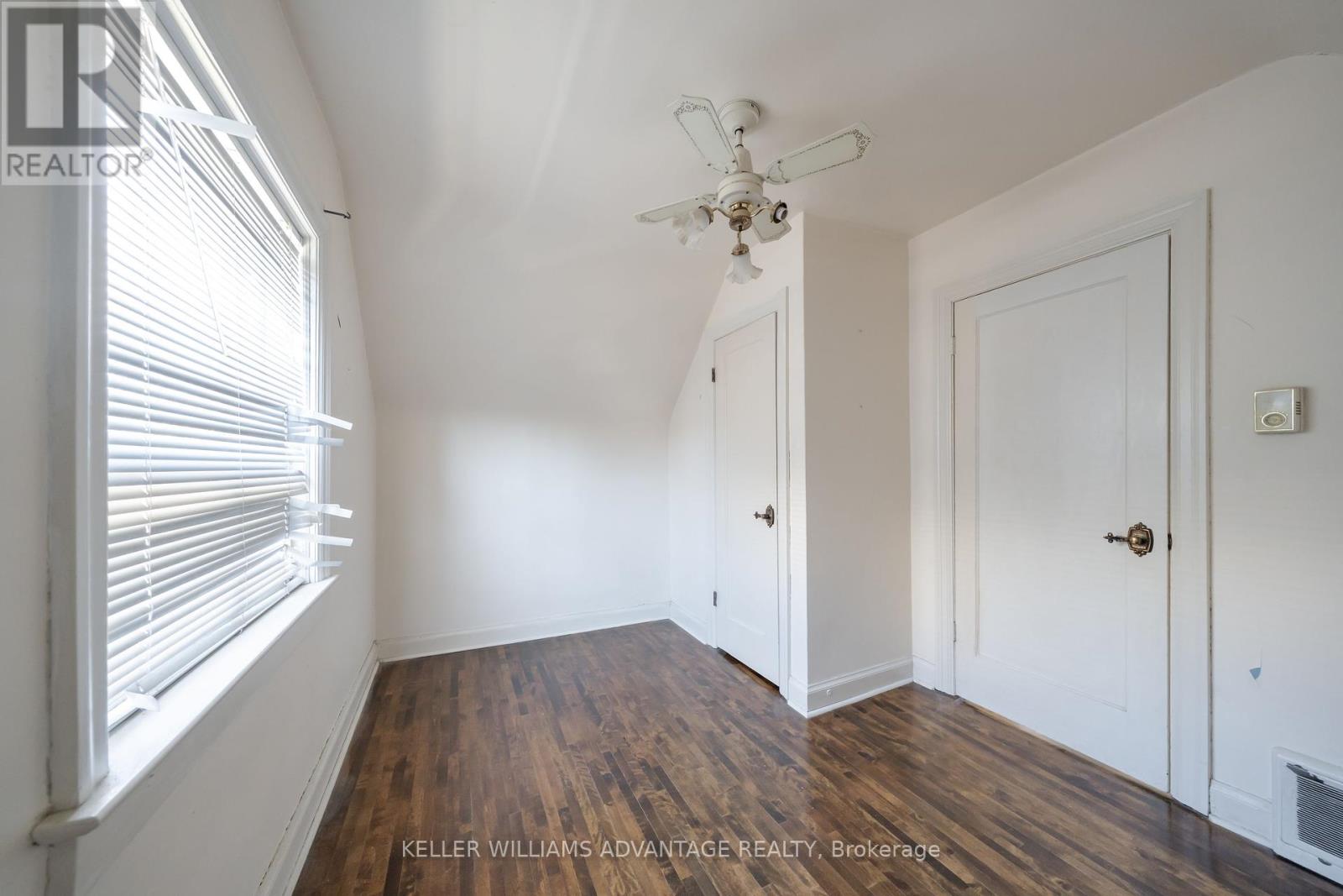 Photo 10 of 144 Upper Canada Drive N, Toronto ON