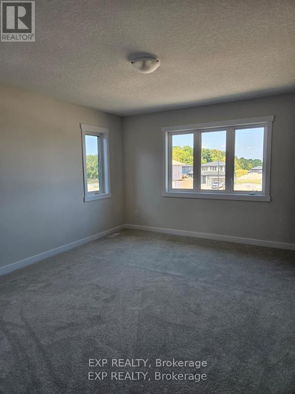 Photo 5 of Upper 89 Moon Crescent, Cambridge ON