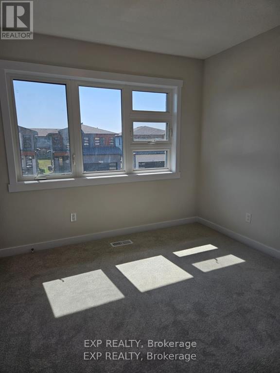 Photo 7 of Upper 89 Moon Crescent, Cambridge ON
