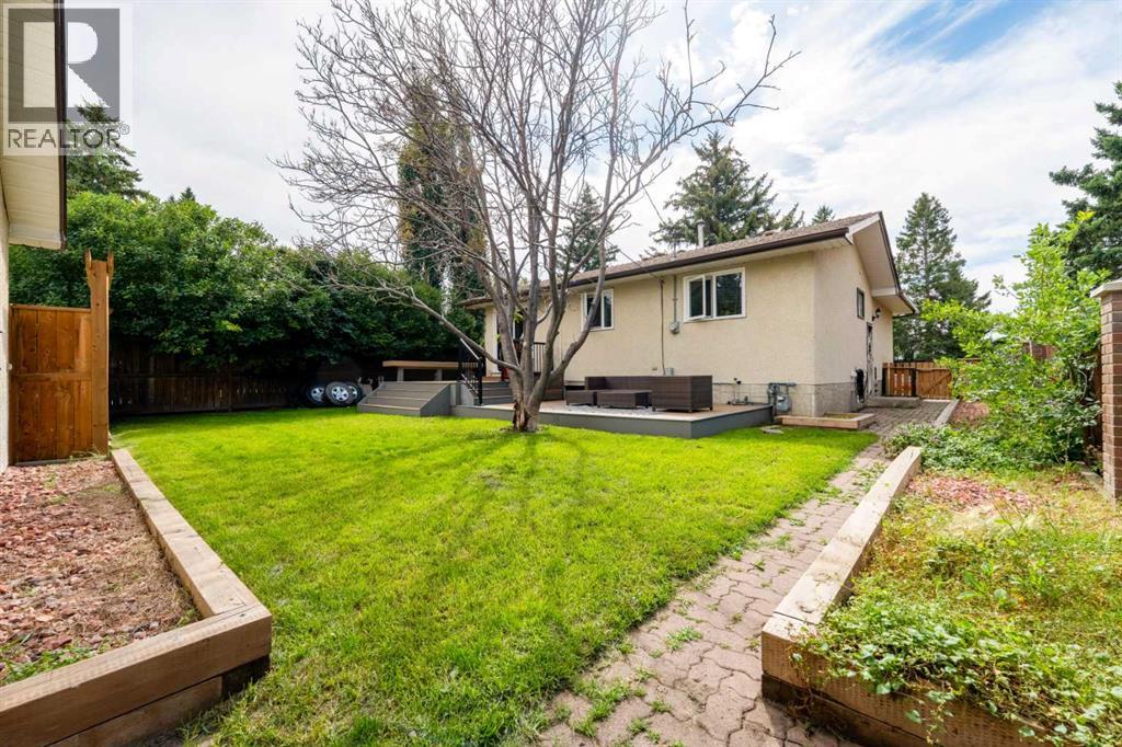 Photo 6 of 34 Wilson Street, Okotoks AB