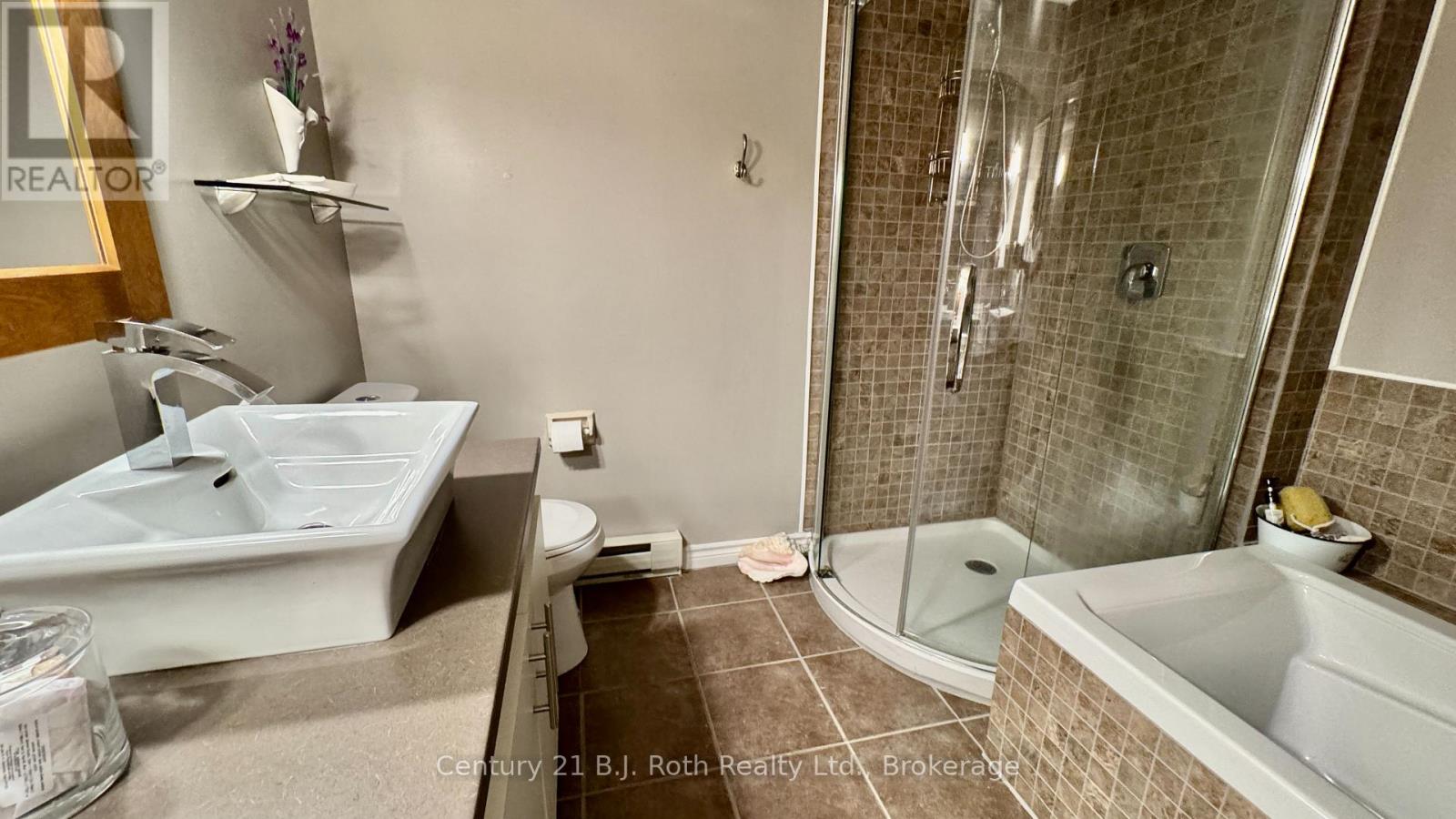 Photo 29 of 331 Grandview Hilltop Drive, Huntsville ON