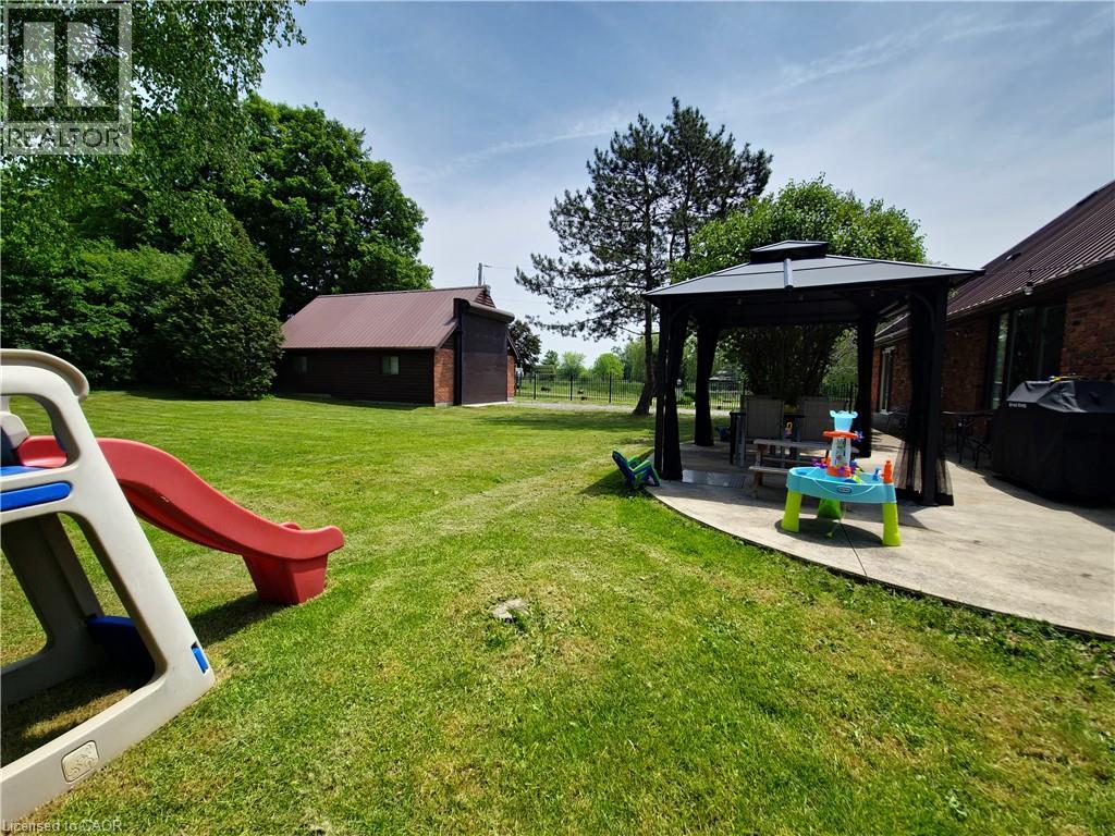 Photo 7 of 11719 Guelph Line, Milton ON