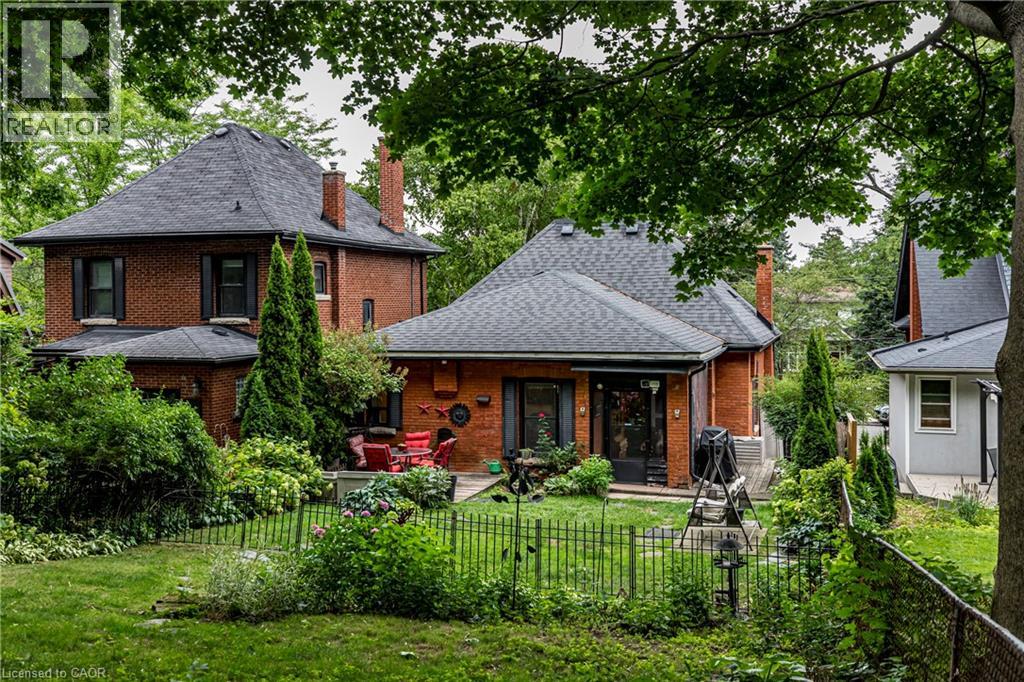 Photo 2 of 245 Hillcrest Avenue, Hamilton ON