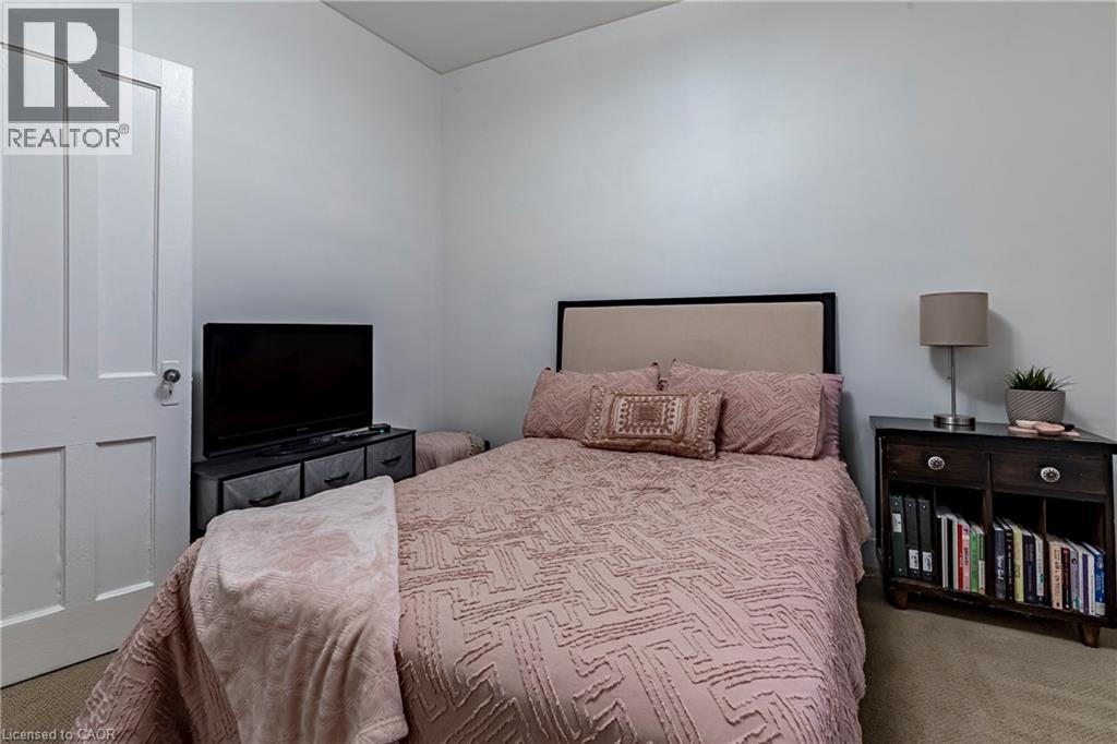 Photo 39 of 245 Hillcrest Avenue, Hamilton ON