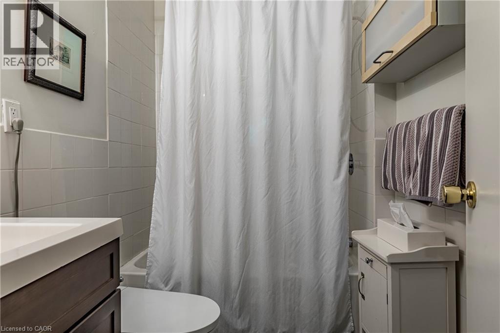 Photo 15 of 245 Hillcrest Avenue, Hamilton ON