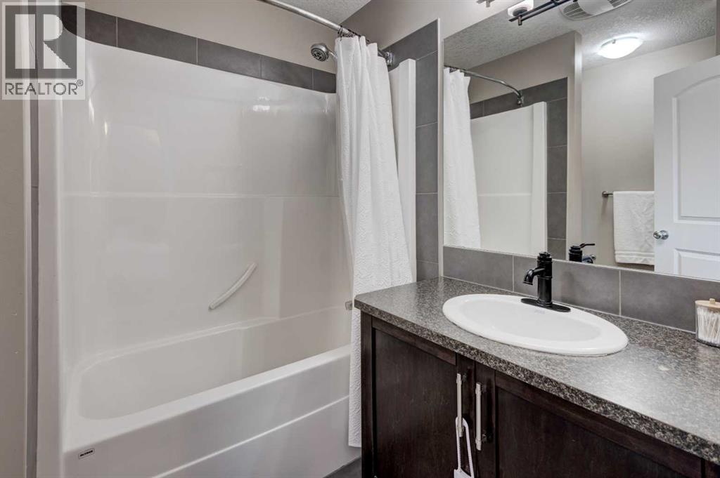 Photo 25 of 40 Copperpond Park Se, Calgary AB