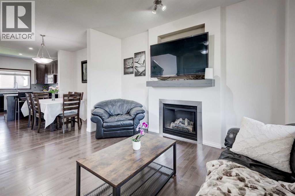 Photo 8 of 40 Copperpond Park Se, Calgary AB