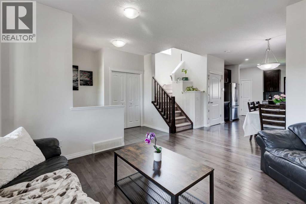 Photo 10 of 40 Copperpond Park Se, Calgary AB