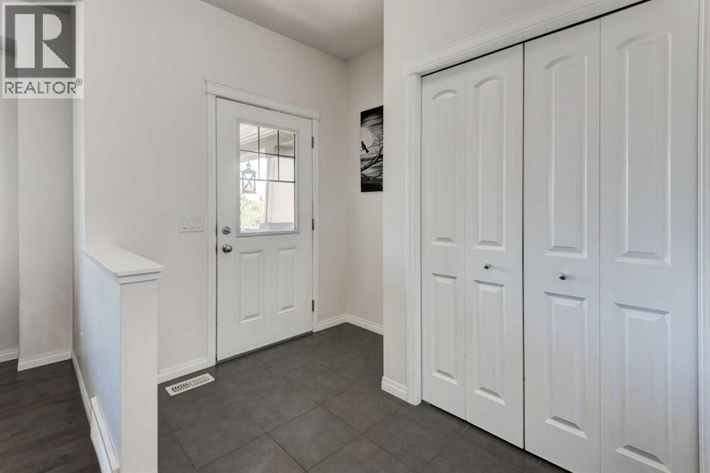 Photo 11 of 40 Copperpond Park Se, Calgary AB