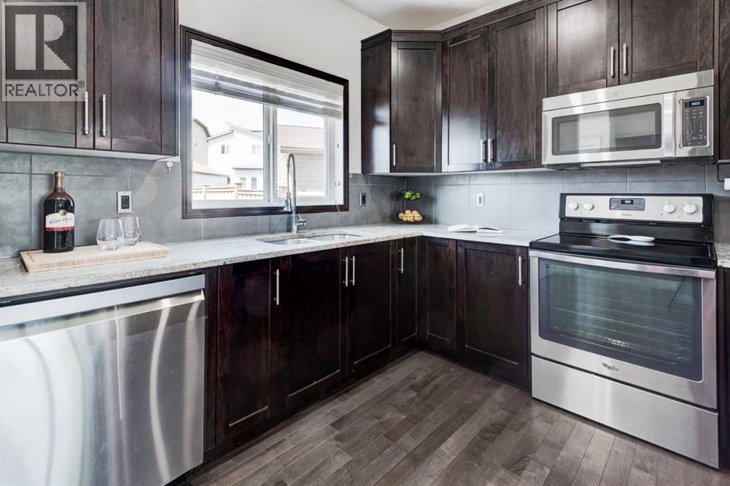 Photo 18 of 40 Copperpond Park Se, Calgary AB