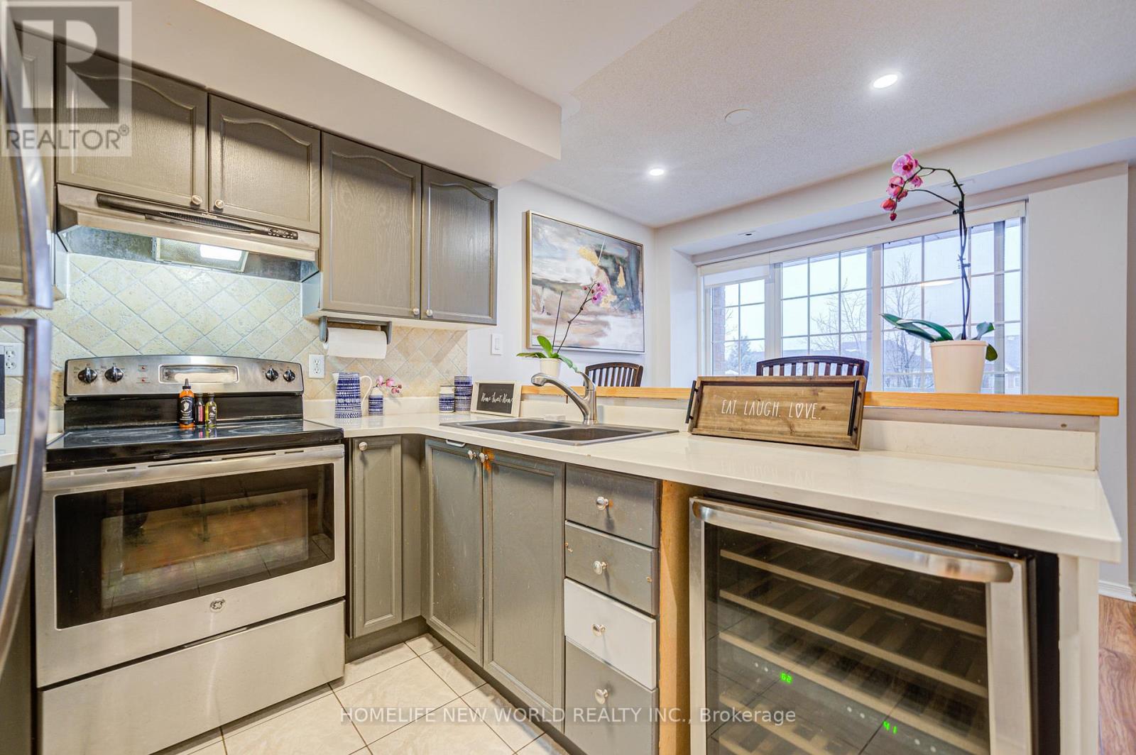 Photo 12 of A 206 15 Cornell Meadows Avenue, Markham ON