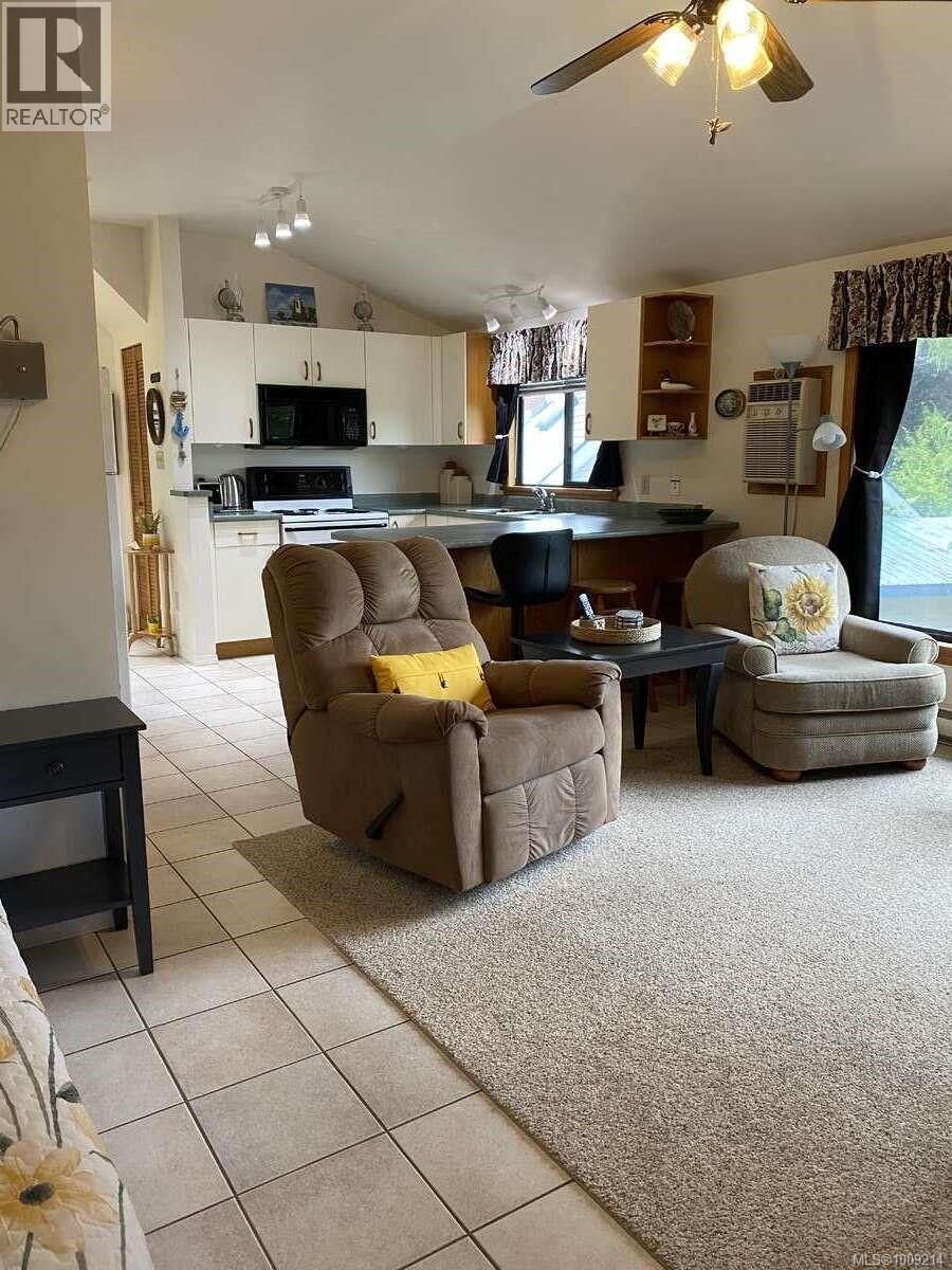 Photo 15 of 9386 Martin Park Dr, Black Creek BC