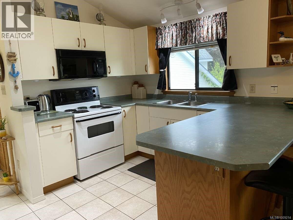 Photo 24 of 9386 Martin Park Dr, Black Creek BC
