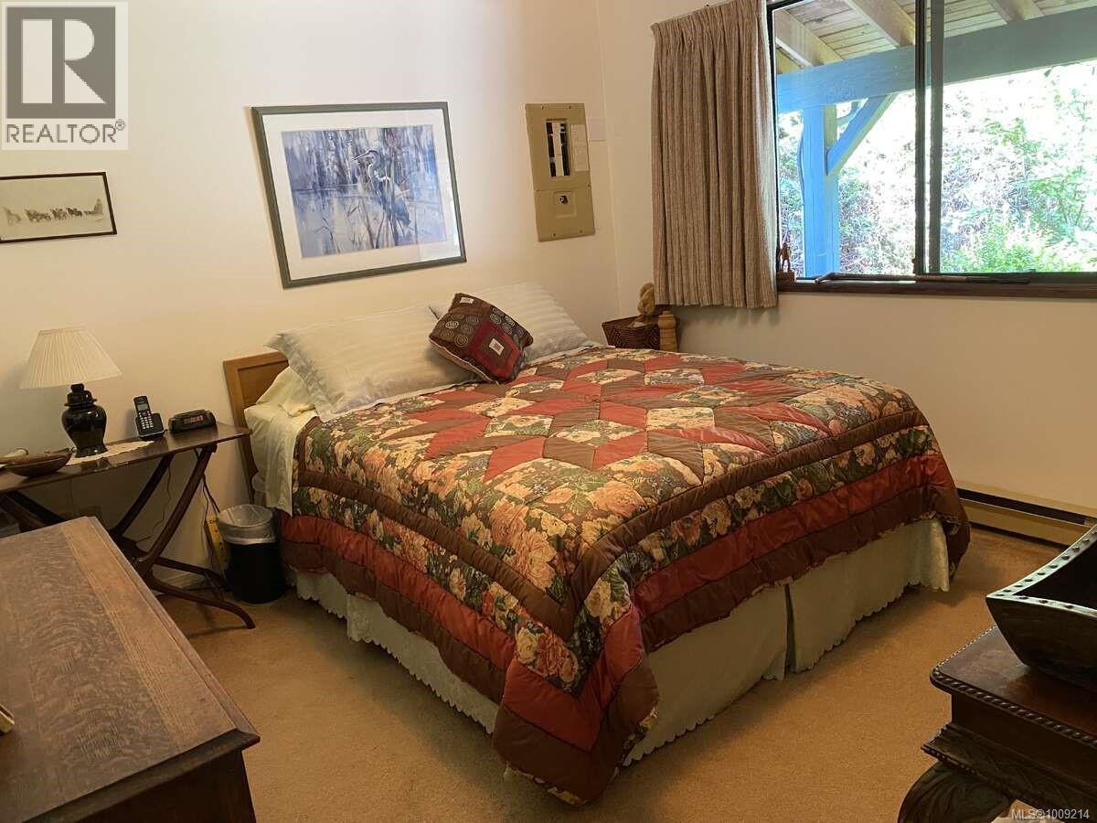 Photo 8 of 9386 Martin Park Dr, Black Creek BC