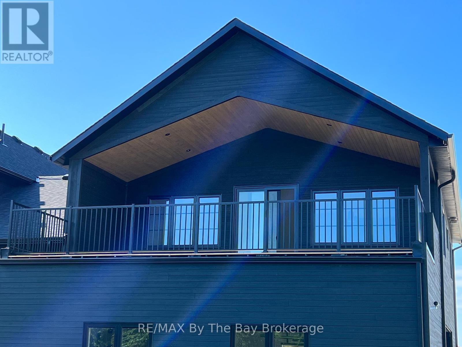 Photo 16 of 14 Raintree Court, Clearview ON