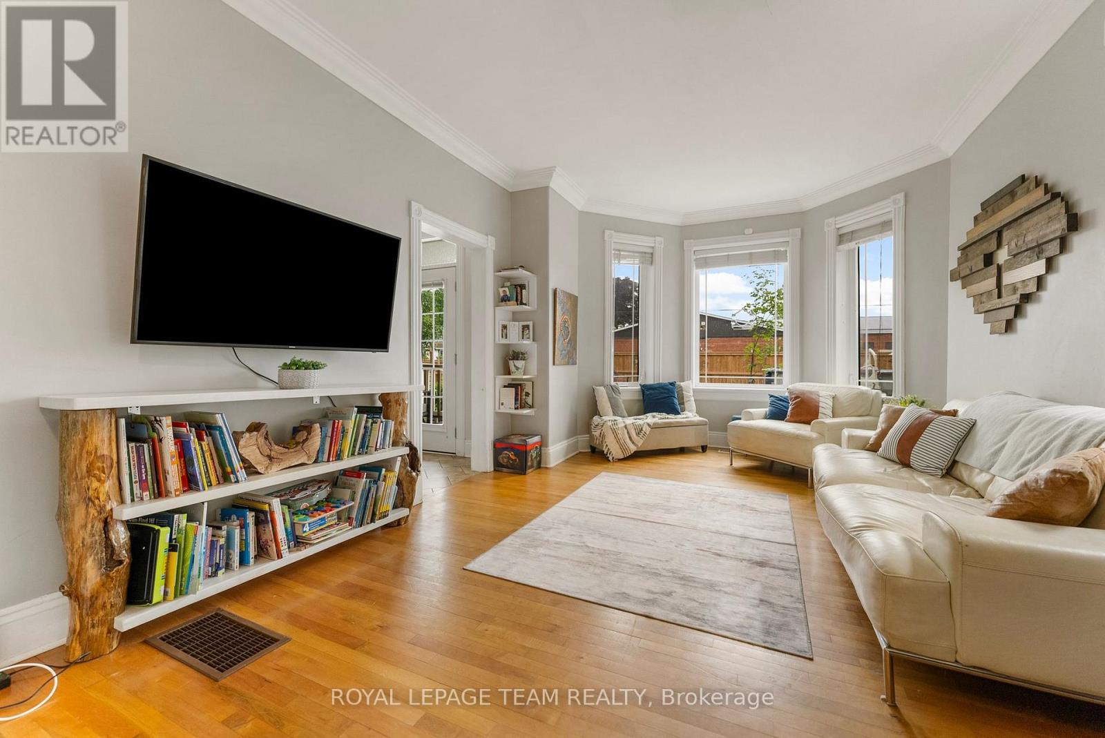 Photo 18 of 174 Bruce Street, Renfrew ON