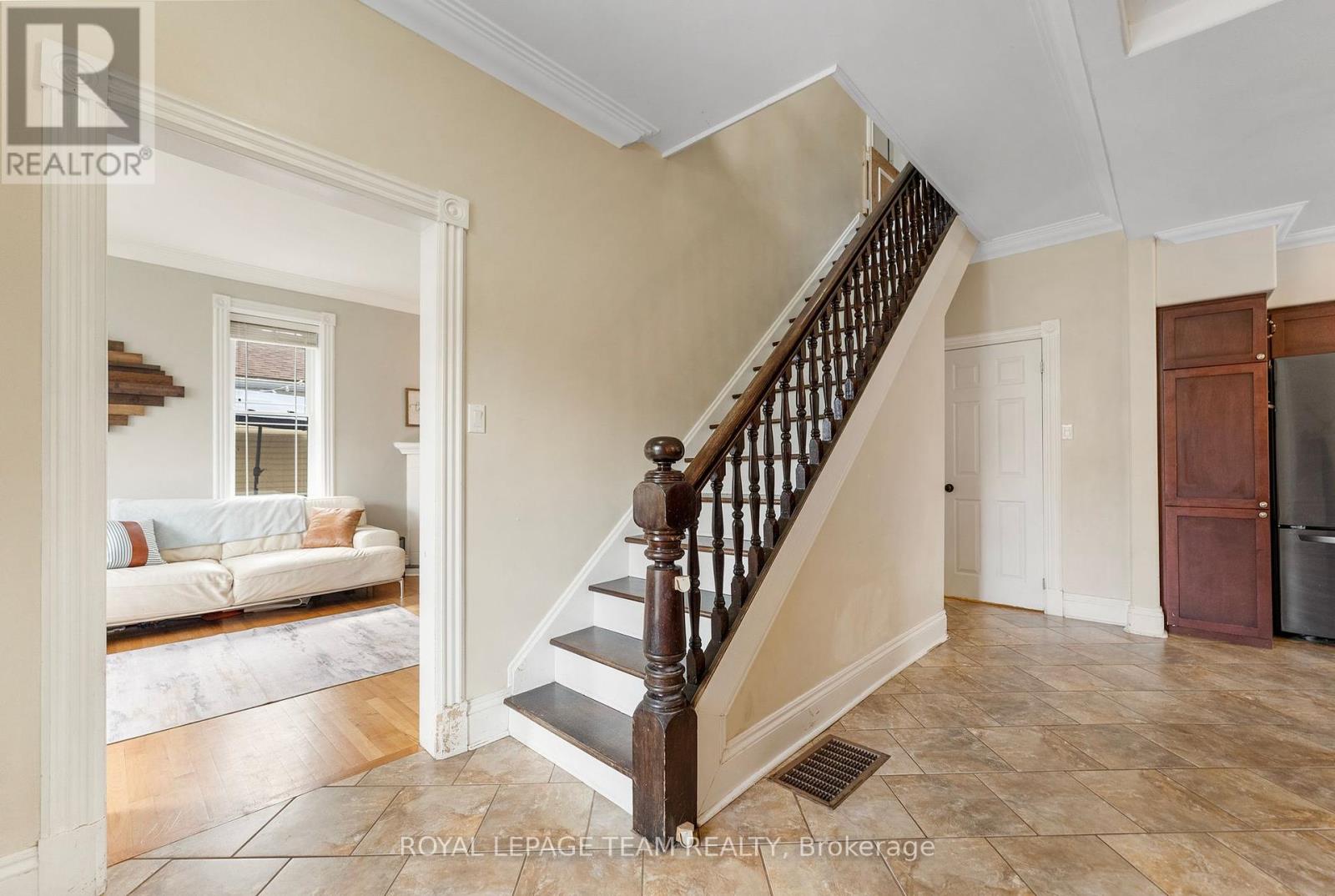 Photo 13 of 174 Bruce Street, Renfrew ON