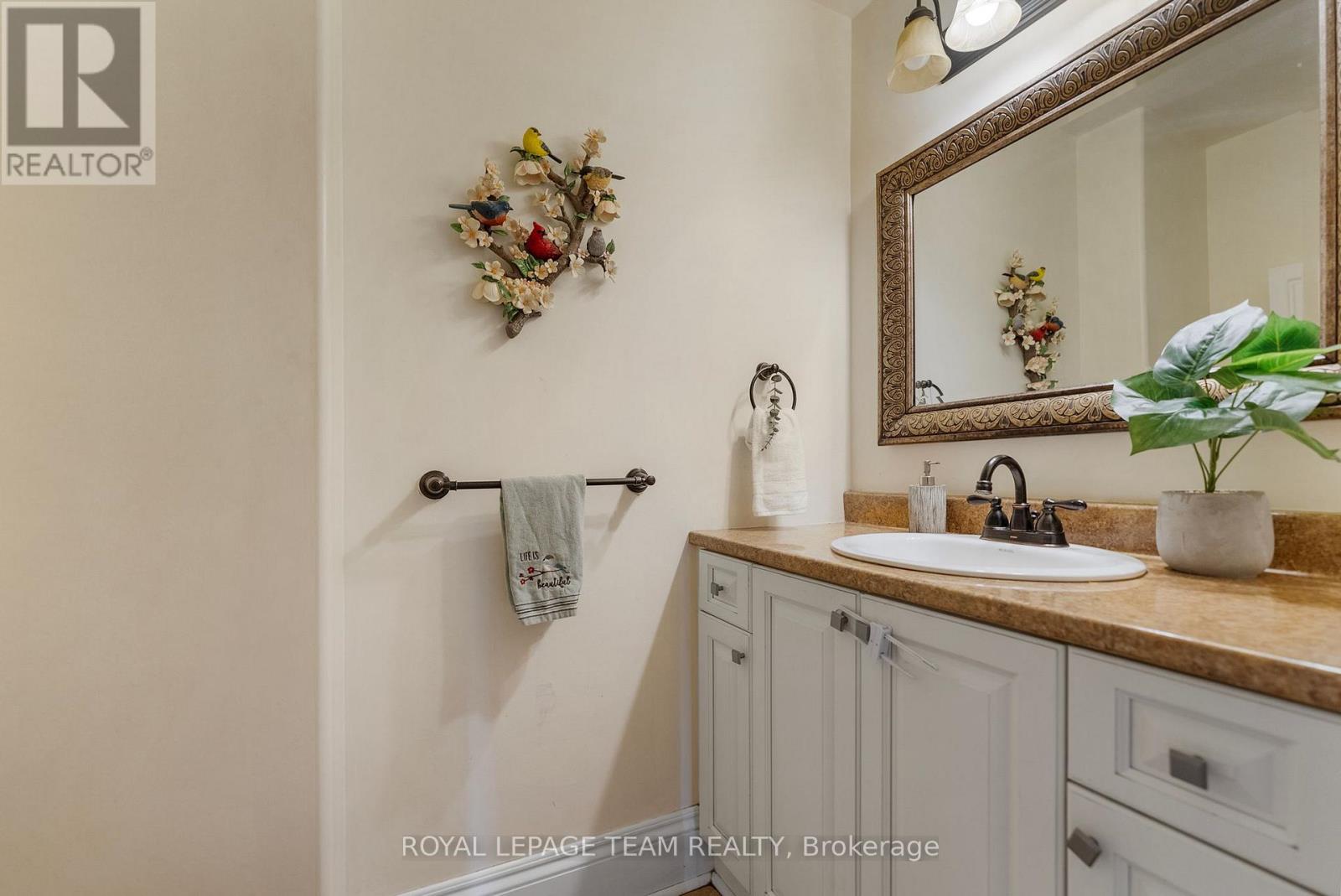 Photo 19 of 174 Bruce Street, Renfrew ON